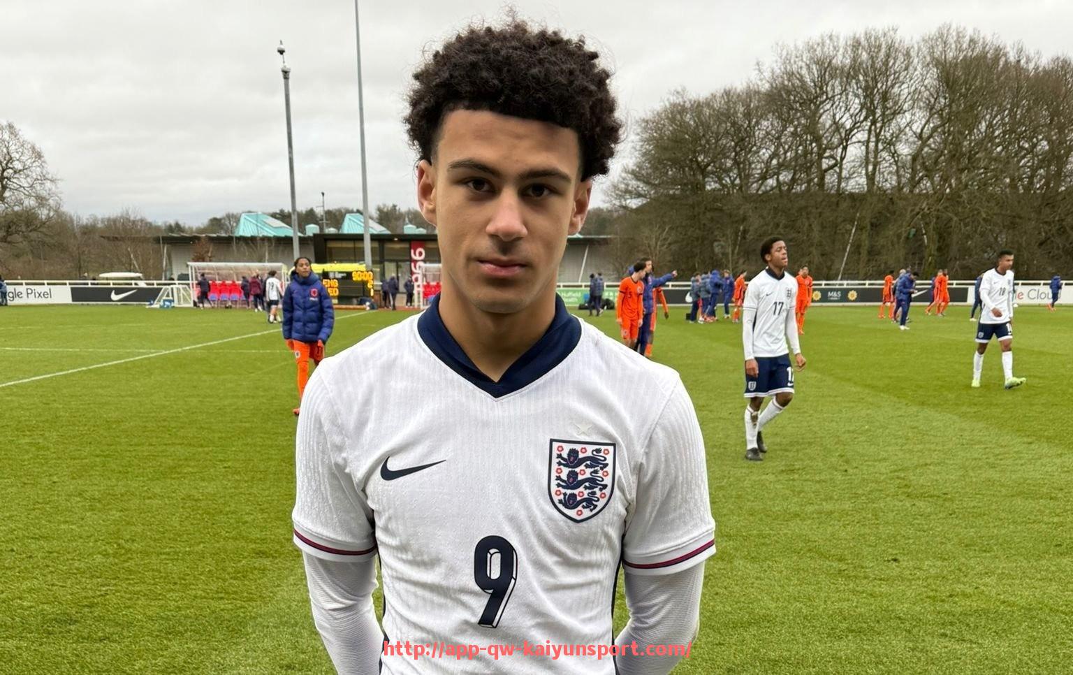 开云体育官网app下载-法甲最佳防守表现球队及防守战术深度剖析